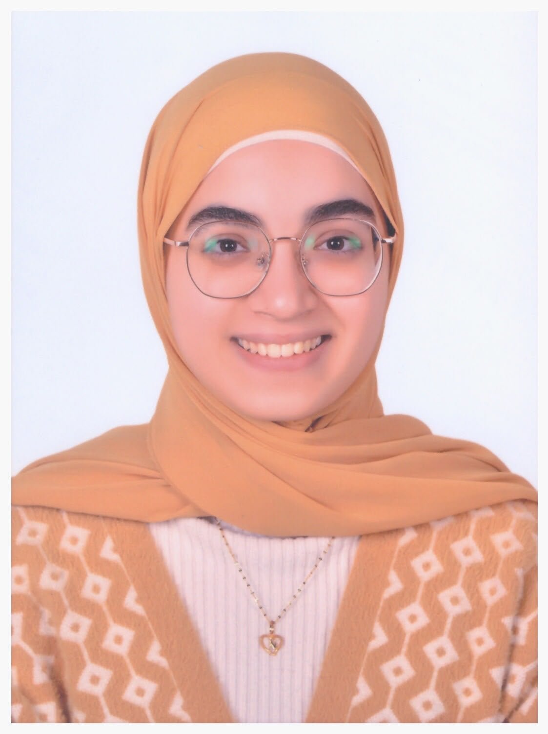  الطالبة ندى عبدالحليم عبدالغني