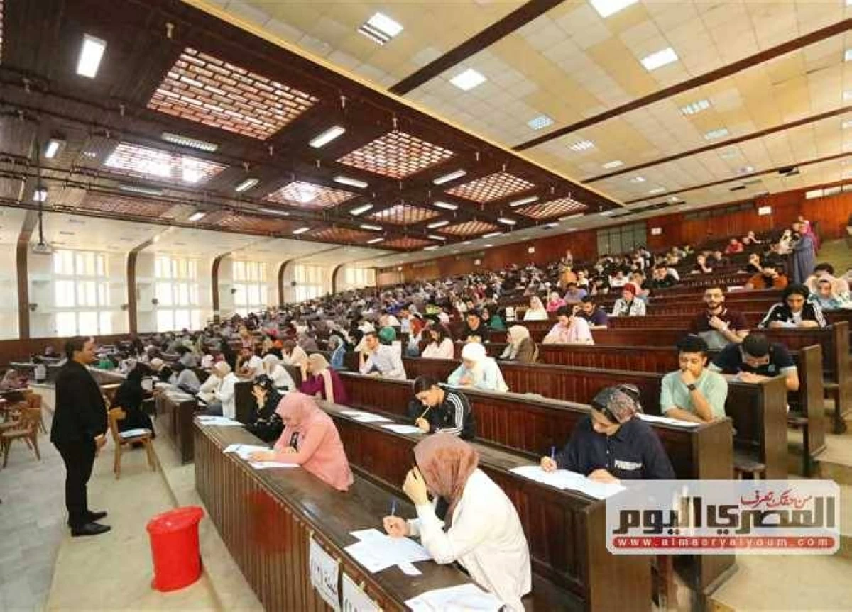طلاب الدبلومات الفنية 2026