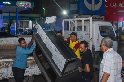 «مراجعة التراخيص ومحاضر فورية».. محافظ الاسكندرية يقود حملة مكبرة لاستعادة الانضباط وإزالة المخالفات بشارع جمال عبدالناصر