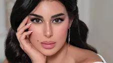 الأبيض يليق بها.. ياسمين صبري تتألق بإطلالة بسيطة